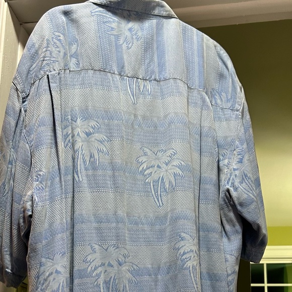 TOMMY BAHAMA - Picture 3 of 3